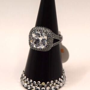 Bomb Party Ring Size 6 "Delightfully Yours"